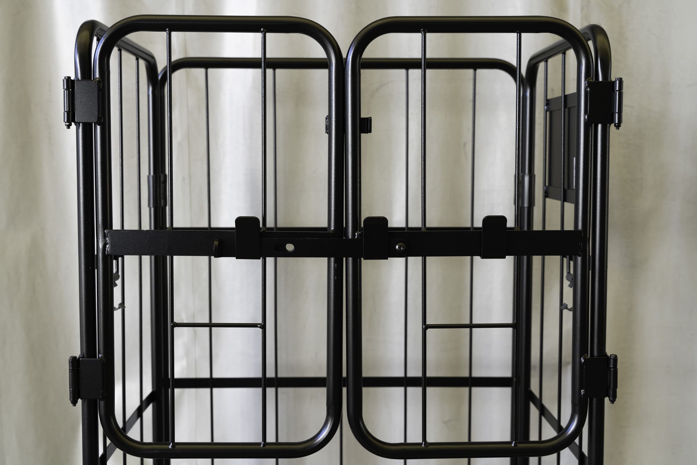 上下観音扉付きカゴ台車 ブラック 画像14